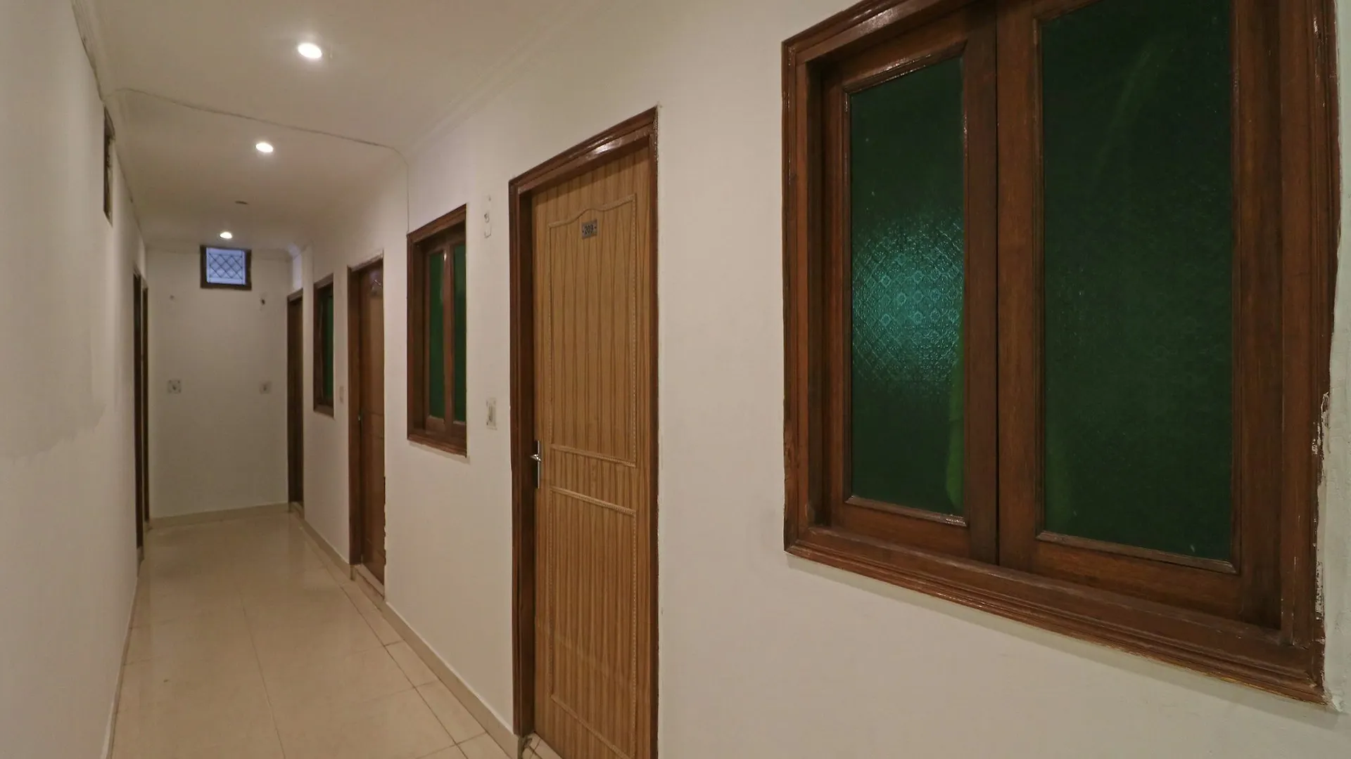 Hotel Sherawat Inn New Delhi